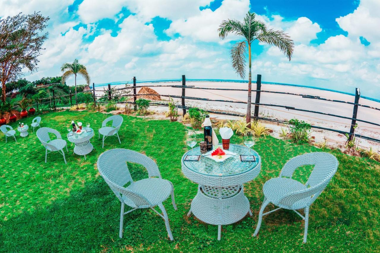 Royal Emerald River View Resort Bagan Ngoại thất bức ảnh