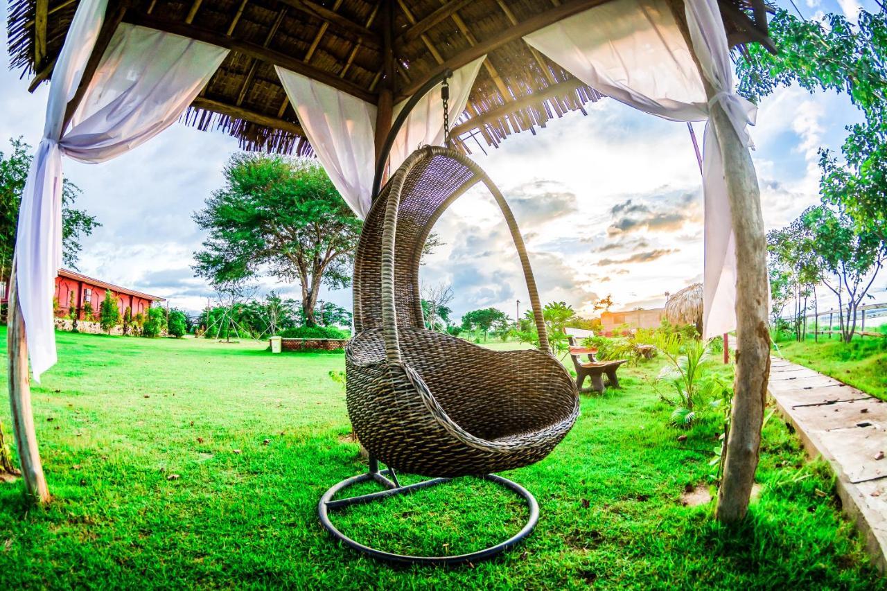 Royal Emerald River View Resort Bagan Ngoại thất bức ảnh